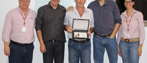 Homenagem ao Sr. João Roberto da Rocha pelos 36 anos de trabalho