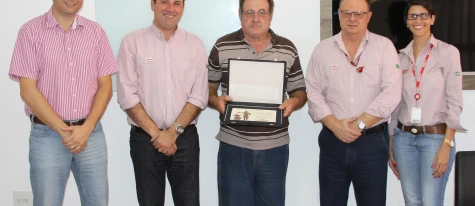 Homenagem ao Sr. Dorival Mora pelos 40 anos de trabalho