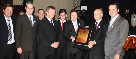 Baldan homenageia Hospital Carlos Fernando Malzoni.