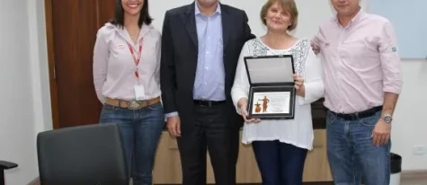 Homenagem a Sra. Margarida Elizabeth Bogaert